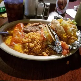 a plate of mexican food