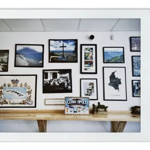 Wall deco + Family pictures