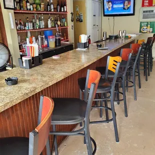 Come check out Clearwaters best kept secret!! Outside smoking and Pet friendly!