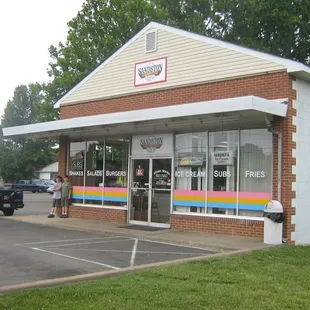 Sandston Bistro &amp; Shakes