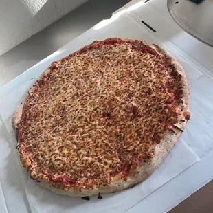 Cheese titanic pizza