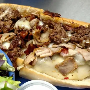 Full pound of meat can you handle it?  The Ulti-Meat burger