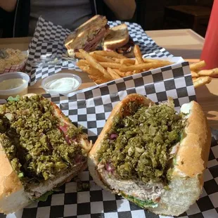 HoH heavy on green finely chopped veggies!