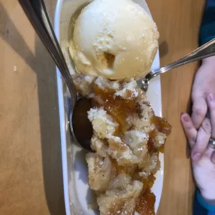 Peach cobbler and ice cream