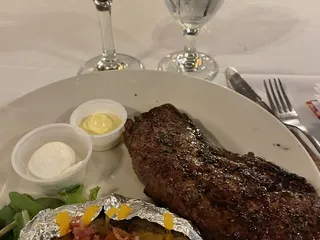 Jeremiah's Restaurant & Lounge