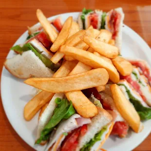 Sandy Spring Special Club (traditional club sandwich), $14.99