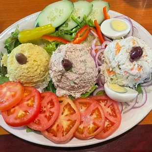 Tuna Salad Platter