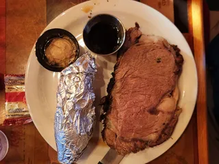 Suzy's Steak & Seafood House