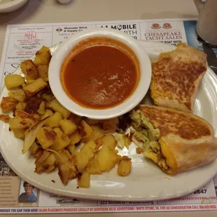 Breakfast burrito... great sauce, fresh Avacado, terrific home fries