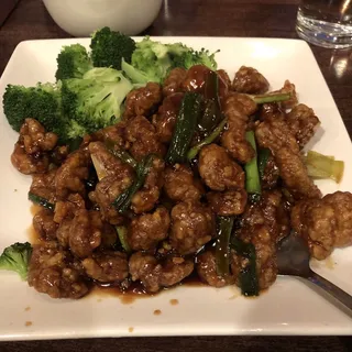 Vegetarian General Tao's Chicken