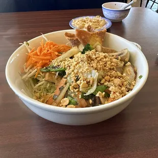 Vegetables and Tofu Served with Vermicelli