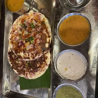 Onion Tomato Uthappam-2 Pieces