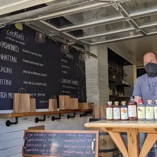 Sidewalk sales during the pandemic