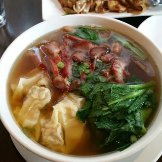 Wonton Noodle Soup with Vegetable