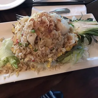 Hawaiian Pineapple Fried Rice