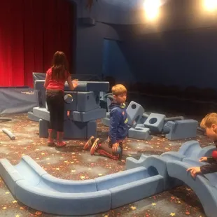 Soft structure free play