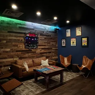 Lounge area pt 3