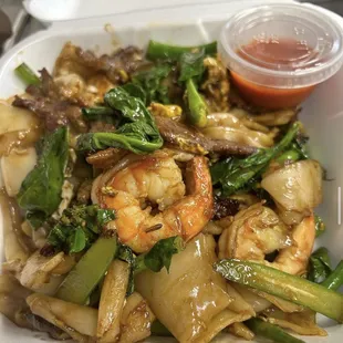 food, noodle soup, noodles, noodle dish, ramen, ramen and noodles