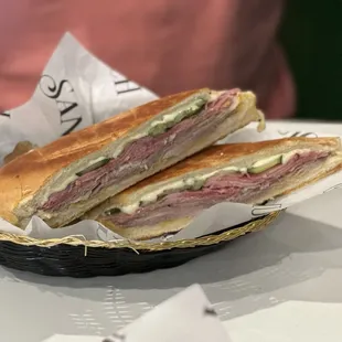 Cubano