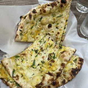 Garlic naan