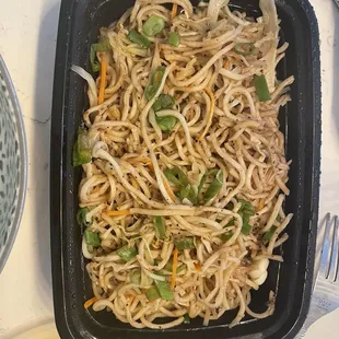 Veg Hakka Noodles