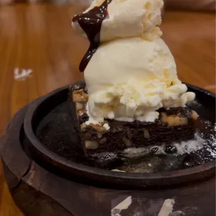 Sizzling brownie