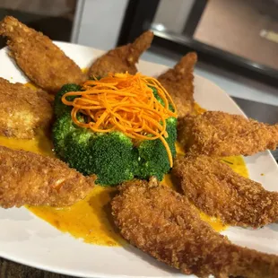 fried chicken and broccoli