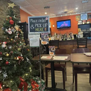 Christmas decor &amp; Bar