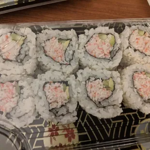 Awful $7 California roll. No avacado/ visible green pieces were all cucumber. Poor quality fake crab.