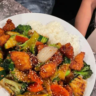 "O-BOWL with sesame chicken
