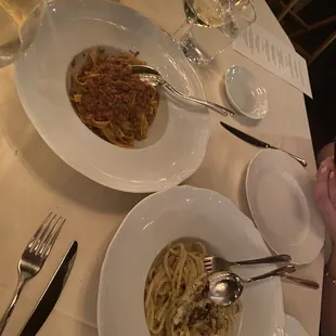 BEST SERVICE. Max and the waitresses were amazing. 10/10 and food was really good, get the cacio e Pepe!! Love this place