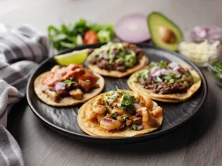 SINALOENSE TAQUERIA