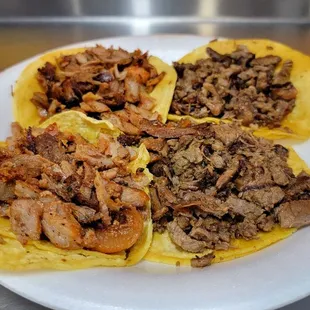 Asada &amp; pastor tacos