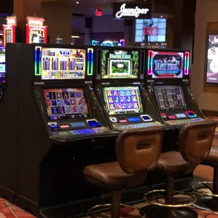 Slots just off the hotel escalator to the casino.