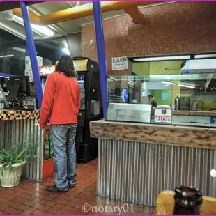 notary01-party-#TacosSantaCecilia -  El Paso, Texas
