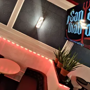 sushi and sashimi, interior