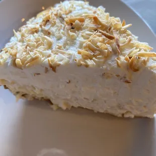 Coconut cream pie