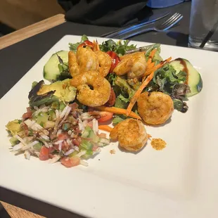 Shrimp avocado salad