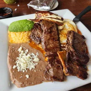 Chilaquiles with steak
