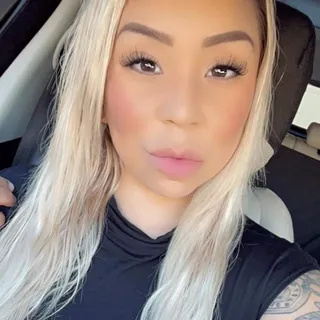 Ellena K.