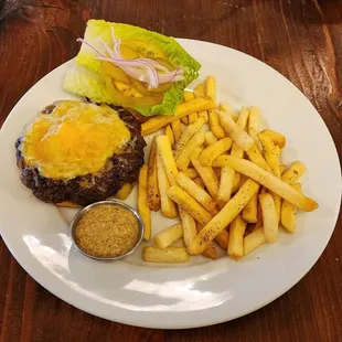 Cheeseburger &amp; Fries