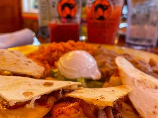 El Gato Negro - Gretna