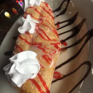 Apple enchilada. Very good. Fresh apples. Not sure if it should have pie filling, but it didn't.