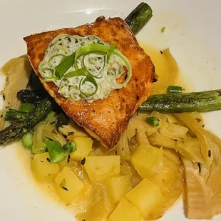 Pan Seared Salmon on a bed of asparagus and potatoes