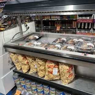 Hot foods ready to go!