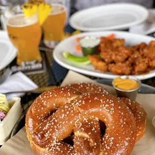 Soft Pub Pretzels, Boneless Wings