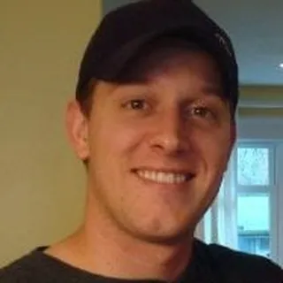 Chris R.