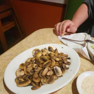 They forgot husbae mushrooms... he has them now!