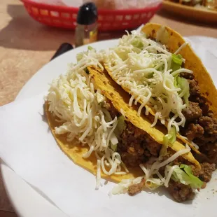 2 hard beef tacos