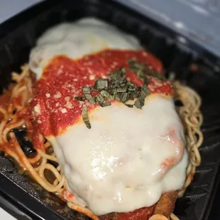 Chicken Parmesan with spaghetti